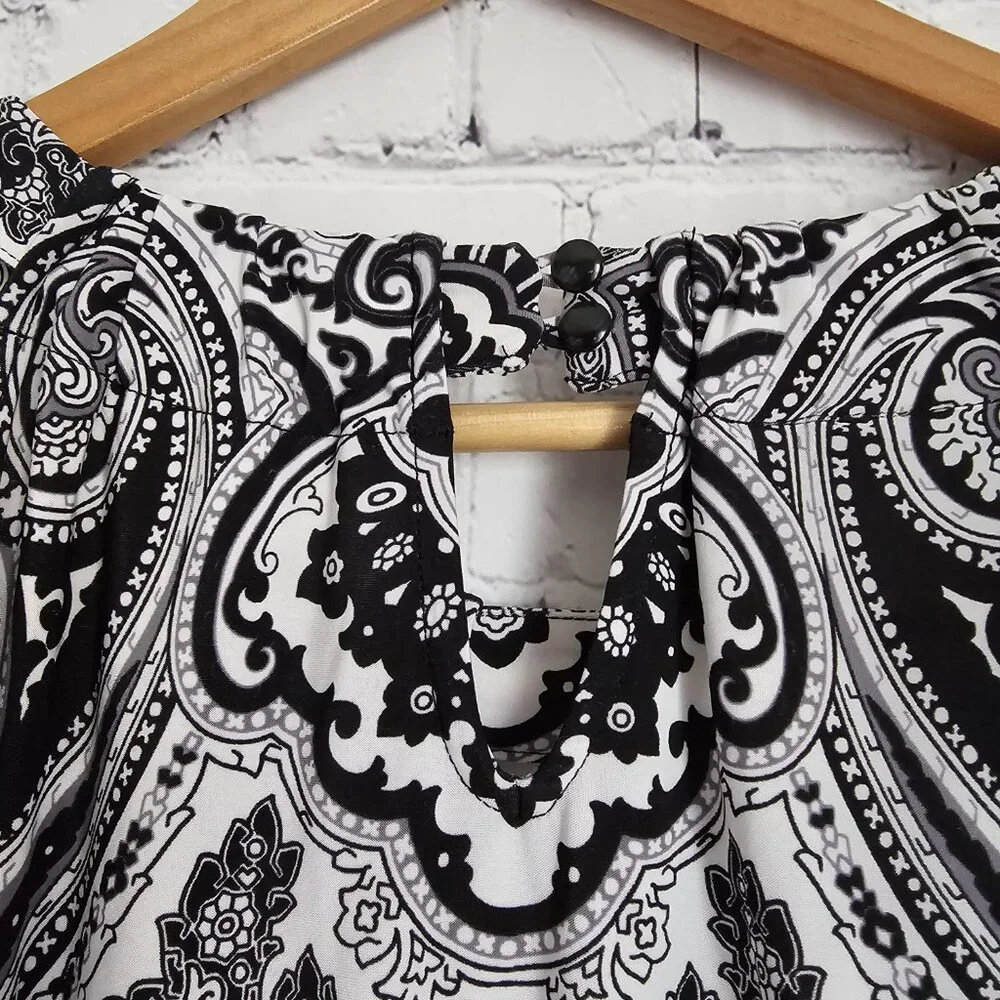 INC International Concepts Top M Black White Paisley Sleeveless Pom Pom Hem Trim - Picture 7 of 13